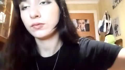 Mira online show from November 28, 2025, 4:20 pm