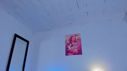 sammy_greyy1 online show from September 19, 2025, 3:52 am