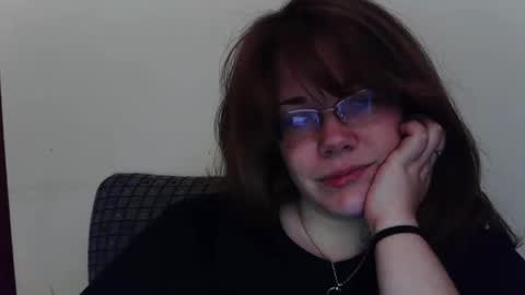 Snapshot of sammy_lyn chatting on November 4, 2025, 7:02 pm Sam online show from November 4, 2025, 7:02 pm