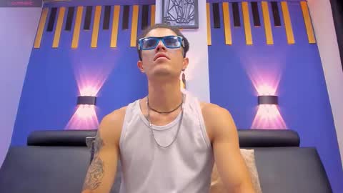 sammy model independiente online show from October 24, 2025, 11:17 am