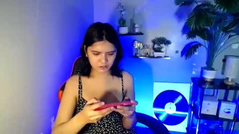 Snapshot of sampaguita_pinayxx chatting on June 8, 2026, 12:38 pm SOFIA online show from June 8, 2026, 12:38 pm