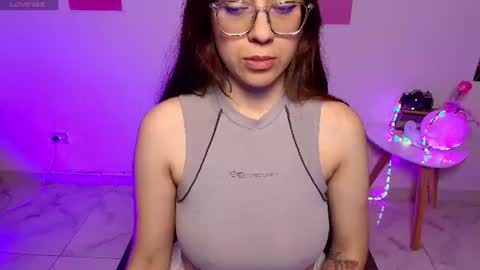 sampuckettbaby online show from June 14, 2026, 3:19 am