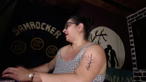 adriana online show from April 17, 2026, 3:59 pm