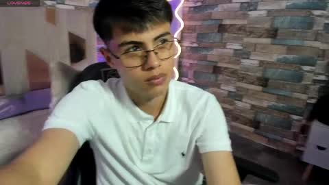 samu_tay online show from June 5, 2026, 4:52 am
