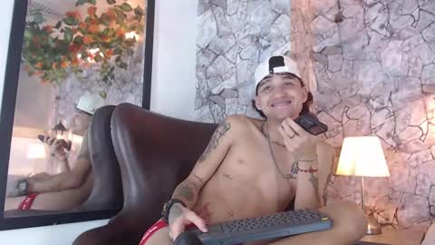 Snapshot of samueel_hilton chatting on December 13, 2024, 7:25 am samueel_hilton online show from December 13, 2024, 7:25 am