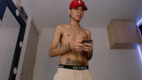 Snapshot of samuel_suarez chatting on December 9, 2024, 10:22 am online show from December 9, 2024, 10:22 am