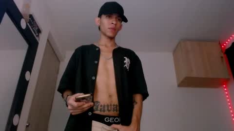 Snapshot of samuel_suarez chatting on December 10, 2024, 7:58 am online show from December 10, 2024, 7:58 am