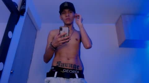 Snapshot of samuel_suarez chatting on January 8, 2025, 8:49 am online show from January 8, 2025, 8:49 am