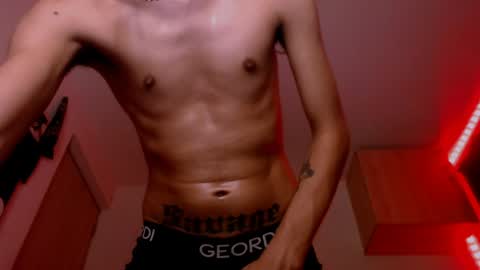 Snapshot of samuel_suarez chatting on January 14, 2025, 9:35 am online show from January 14, 2025, 9:35 am