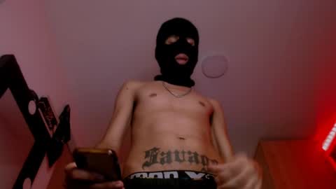 Snapshot of samuel_suarez chatting on January 18, 2025, 4:59 am online show from January 18, 2025, 4:59 am