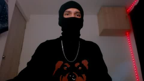 Snapshot of samuel_suarez chatting on January 23, 2025, 3:37 am online show from January 23, 2025, 3:37 am