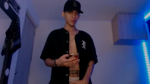 Snapshot of samuel_suarez chatting on January 25, 2025, 7:38 am online show from January 25, 2025, 7:38 am