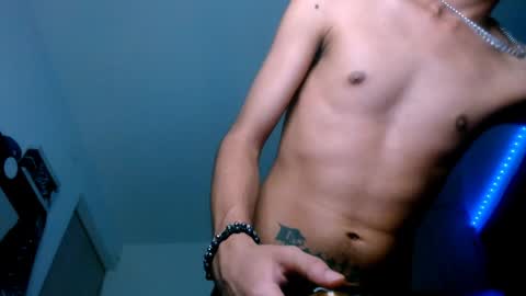 Snapshot of samuel_suarez chatting on February 1, 2025, 9:11 am online show from February 1, 2025, 9:11 am