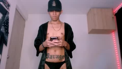 Snapshot of samuel_suarez chatting on February 9, 2025, 5:29 am online show from February 9, 2025, 5:29 am