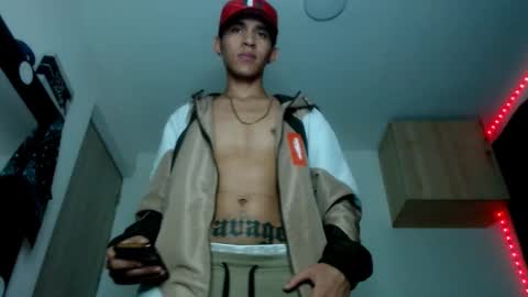 Snapshot of samuel_suarez chatting on February 15, 2025, 6:55 am online show from February 15, 2025, 6:55 am