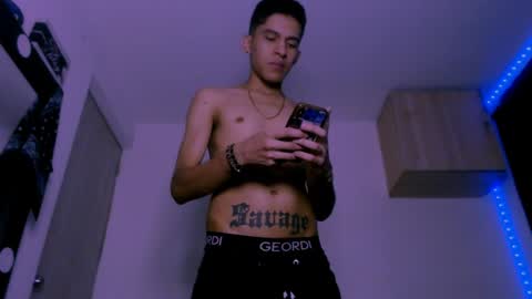 Snapshot of samuel_suarez chatting on February 26, 2025, 12:38 am online show from February 26, 2025, 12:38 am