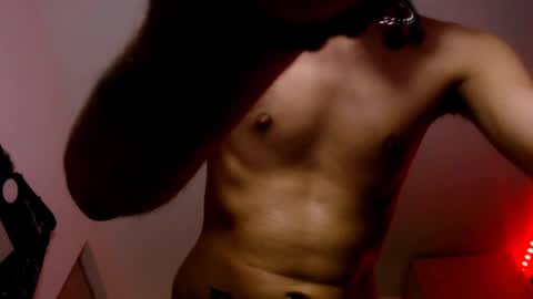 Snapshot of samuel_suarez chatting on March 3, 2025, 11:55 am online show from March 3, 2025, 11:55 am