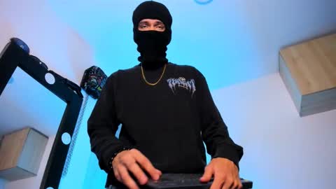 Snapshot of samuel_suarez chatting on September 9, 2025, 9:53 am online show from September 9, 2025, 9:53 am