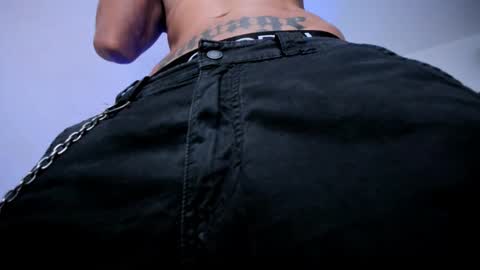 Snapshot of samuel_suarez chatting on September 22, 2025, 2:41 pm online show from September 22, 2025, 2:41 pm