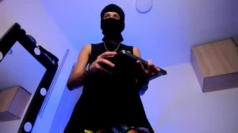 Snapshot of samuel_suarez chatting on September 26, 2025, 6:17 am online show from September 26, 2025, 6:17 am