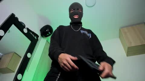 Snapshot of samuel_suarez chatting on September 29, 2025, 12:43 pm online show from September 29, 2025, 12:43 pm