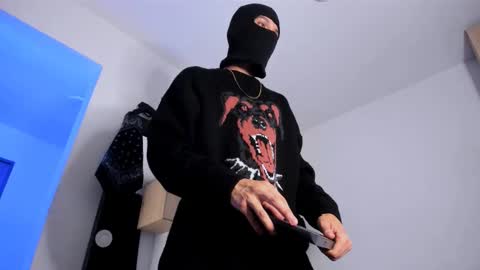 Snapshot of samuel_suarez chatting on October 16, 2025, 6:03 am online show from October 16, 2025, 6:03 am