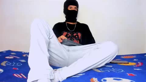 Snapshot of samuel_suarez chatting on October 21, 2025, 11:22 am online show from October 21, 2025, 11:22 am