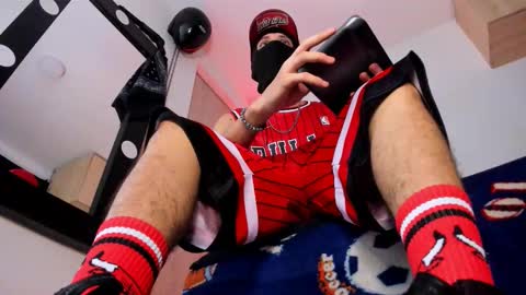   online show from February 25, 2026, 3:27 am