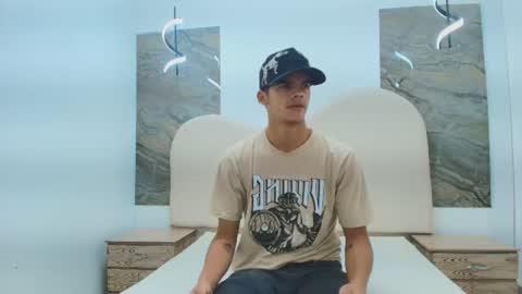 Snapshot of samuel_wyatt chatting on June 10, 2026, 12:37 pm SAMUEL online show from June 10, 2026, 12:37 pm