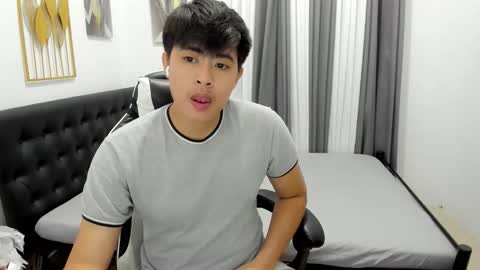 Snapshot of samuelangelo chatting on May 29, 2026, 4:27 pm Sam online show from May 29, 2026, 4:27 pm