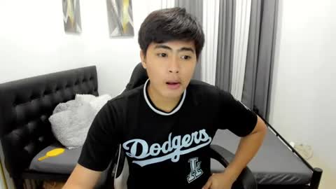 Snapshot of samuelangelo chatting on July 27, 2026, 5:53 pm Sam online show from July 27, 2026, 5:53 pm