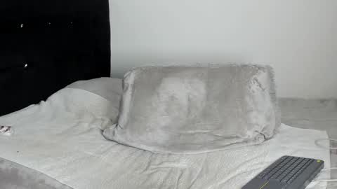 Samuel online show from December 14, 2024, 5:25 pm