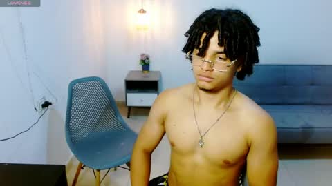 samxx_muscle online show from May 20, 2026, 10:21 am