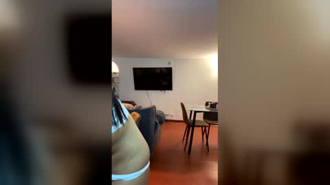 Hello I am absent due to a family calamity I will return soon-hola estoy ausente por un problema familiar volvere pronto. online show from February 6, 2026, 12:26 am