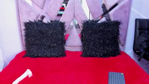 samy_noa online show from September 11, 2025, 3:50 am