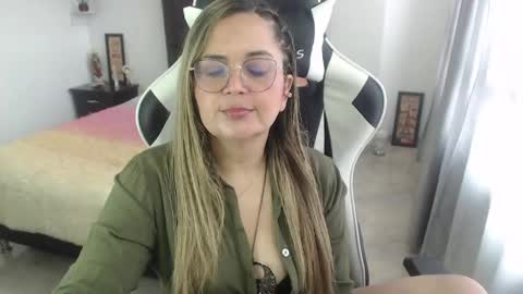 samy_vsn online show from February 4, 2025, 4:39 pm