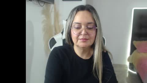 samy_vsn online show from November 13, 2025, 7:02 pm