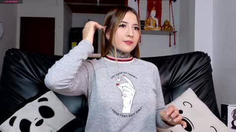 Snapshot of samyortiz_ chatting on January 9, 2025, 2:11 am Samy and Juan online show from January 9, 2025, 2:11 am