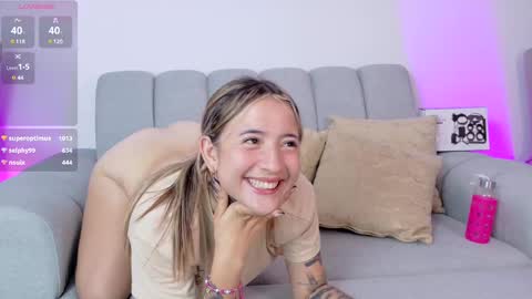 Snapshot of samyortiz_ chatting on March 2, 2025, 5:12 am Samy and Juan online show from March 2, 2025, 5:12 am