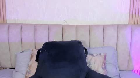 Samy S online show from July 23, 2026, 4:21 am