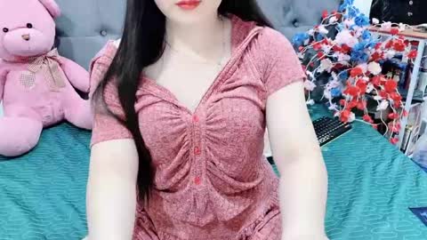 sanami_sian_ online show from April 12, 2026, 2:11 pm