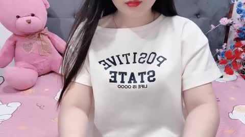 sanami_sian_ online show from April 25, 2026, 1:36 pm