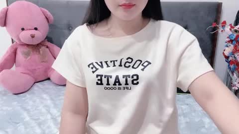sanami_sian_ online show from May 13, 2026, 1:25 am