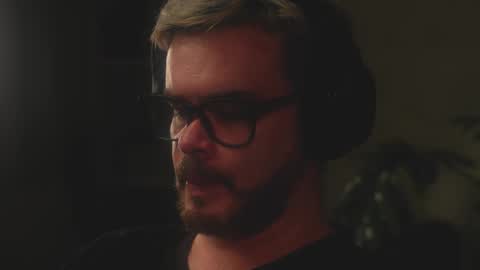 Snapshot of sanders_white chatting on February 12, 2026, 3:12 am Sanders online show from February 12, 2026, 3:12 am