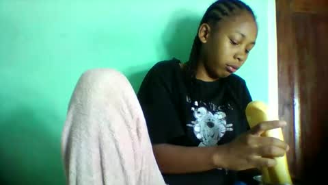 Snapshot of sandra1253099 chatting on April 27, 2026, 6:00 am sandra1253099 online show from April 27, 2026, 6:00 am