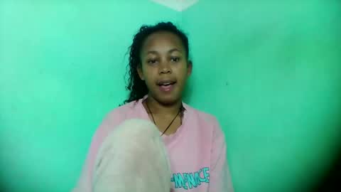 Snapshot of sandra1253099 chatting on May 10, 2026, 7:35 am sandra1253099 online show from May 10, 2026, 7:35 am