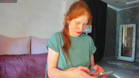 Sandra online show from April 2, 2026, 5:05 am