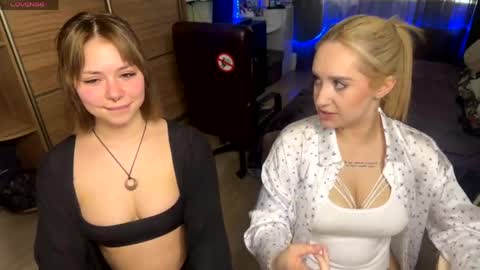 Snapshot of sandra_dimonds chatting on May 12, 2026, 1:41 pm sandra dimonds online show from May 12, 2026, 1:41 pm