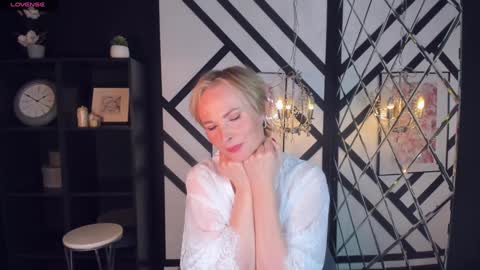 Sandra online show from February 6, 2025, 8:50 am