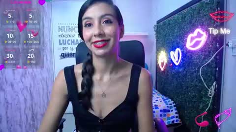 sandra  online show from July 7, 2026, 3:20 am